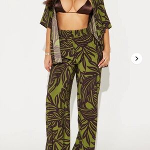 Fashion Nova Green and Brown Leaf Set